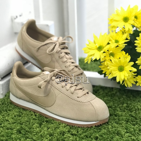 NWT Nike Classic Cortez Suede Mushroom WMNS - Picture 2 of 7